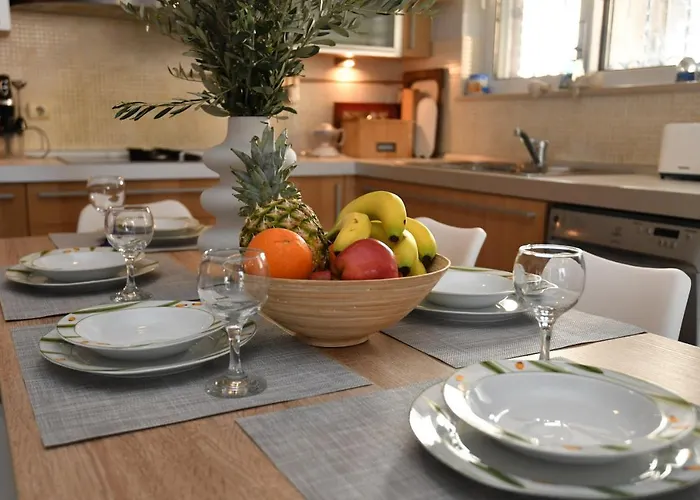 Eva's Garden House * 伊利索斯