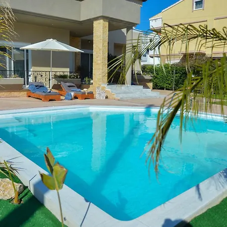 Eva's Garden House Villa *
