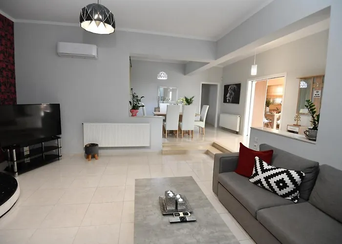 Eva's Garden House فيلة إياليسوس